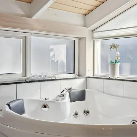 Annegret - 200m From The Sea By Interhome Holiday home