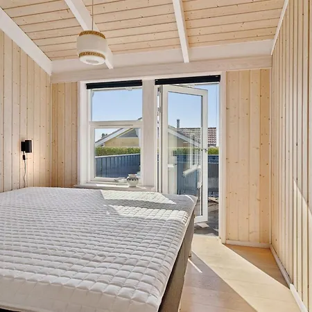 Annegret - 200m From The Sea By Interhome